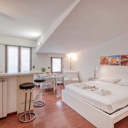 Ferrucci, 6 - Monolocale Al Settimo Cielo Apartman Milánó Kültér fotó