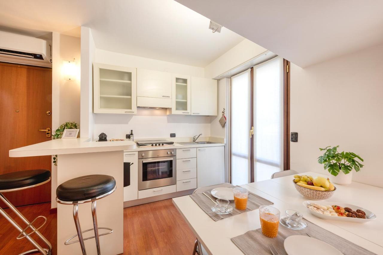 Ferrucci, 6 - Monolocale Al Settimo Cielo Apartman Milánó Kültér fotó