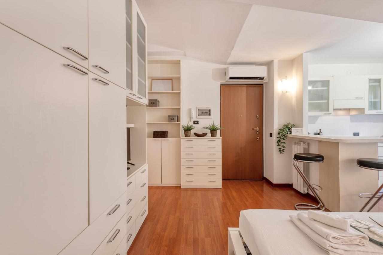Ferrucci, 6 - Monolocale Al Settimo Cielo Apartman Milánó Kültér fotó